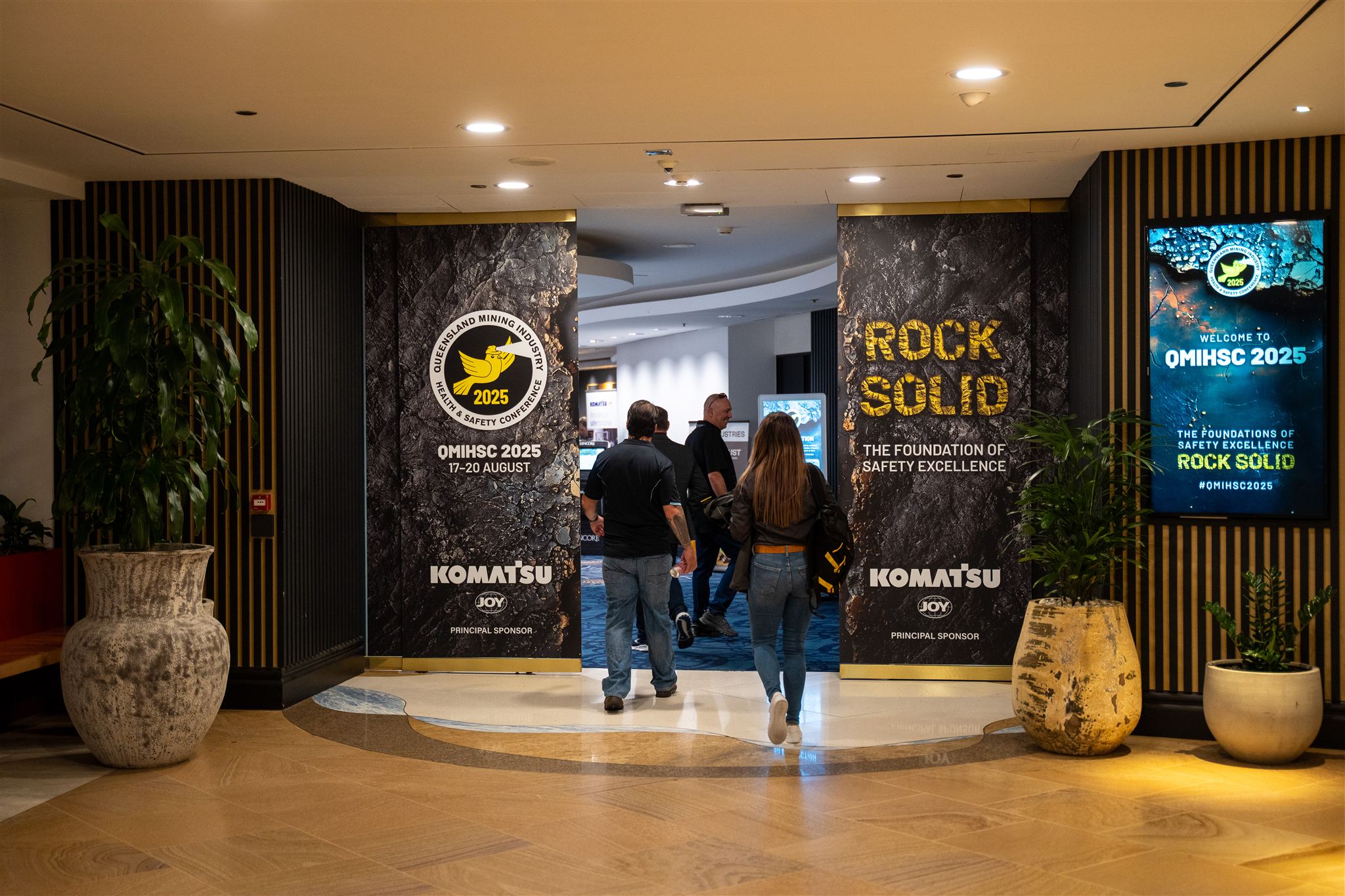 Optimized by JPEGmini 3.18.25.242956460-YEV 0x2c5df282