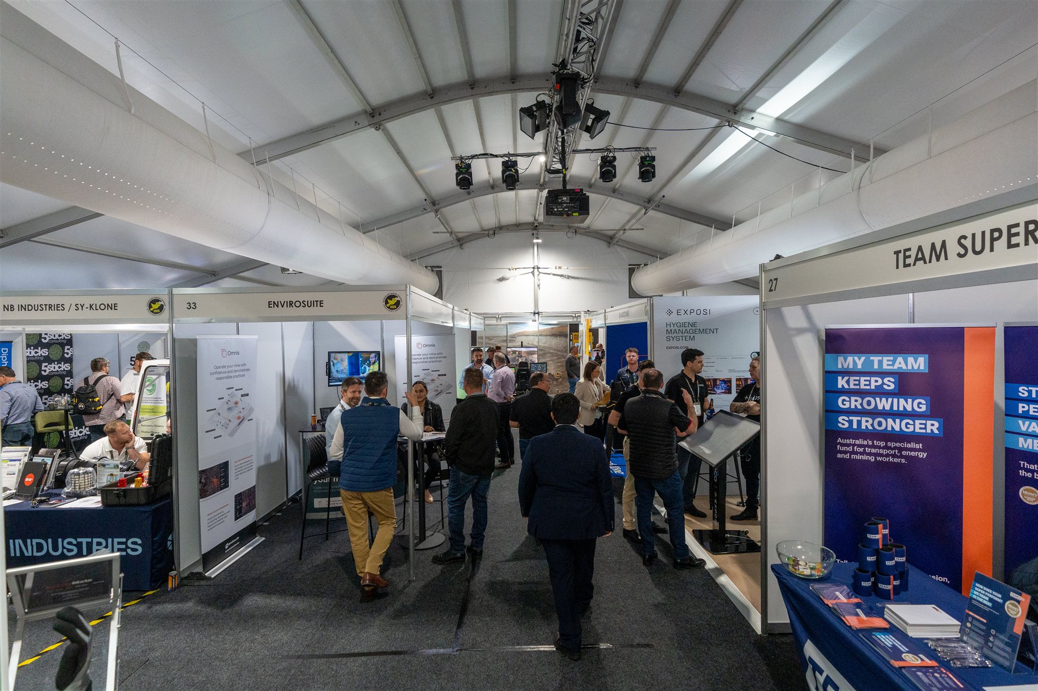 Optimized by JPEGmini 3.18.25.242956460-YEV 0x01ee8039